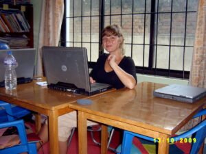 Global Journalism Interns reporting in Nepal”, “Multimedia storytelling during Journalism Internship Abroad in Nepal